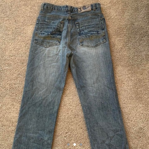 Mid Rise Jeans - Picture 2 of 3